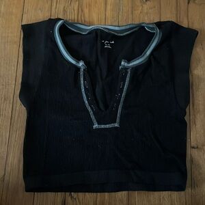 urban outfitters crop top